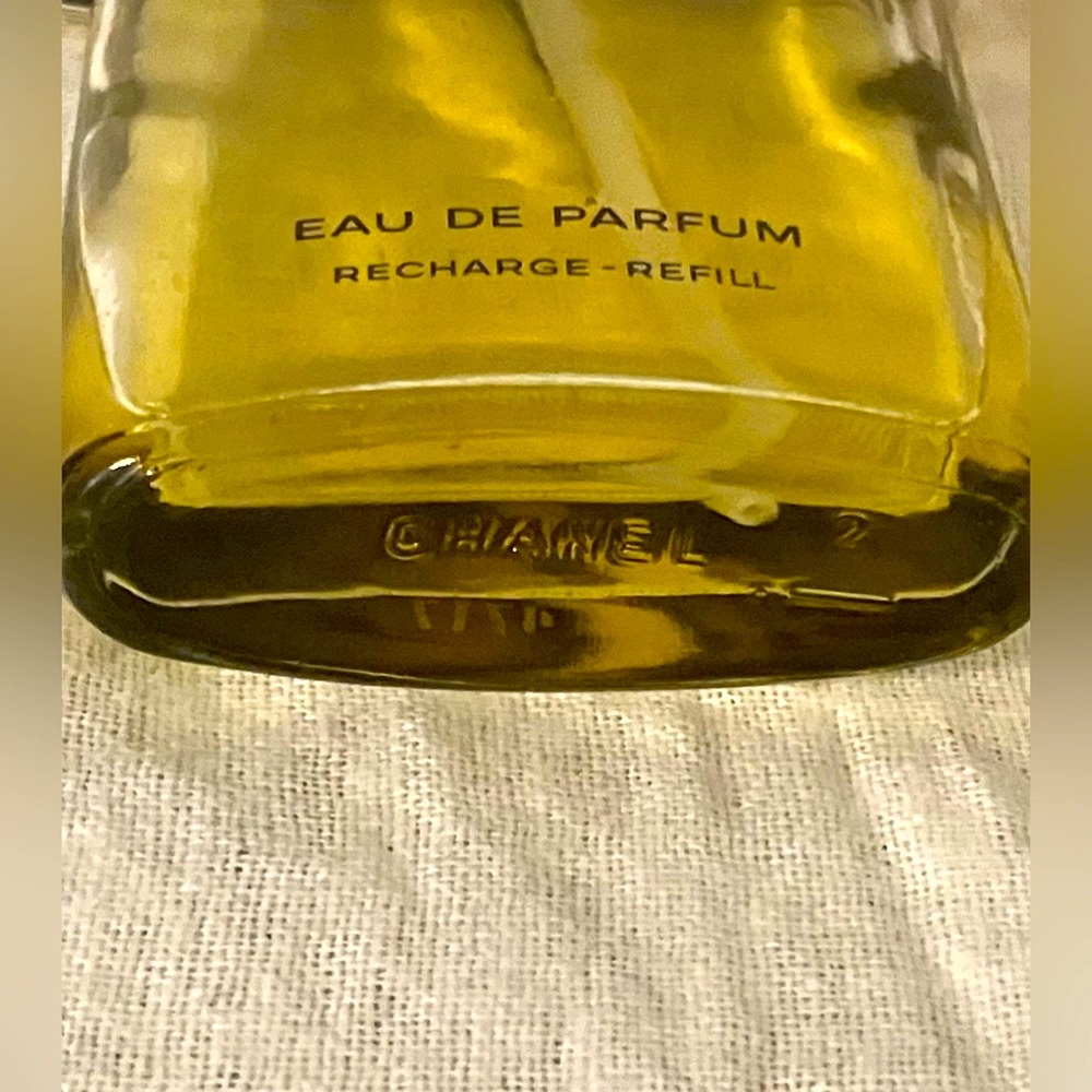 VTG No.19 CHANEL Eau de Parfum Spray Refillable Gray Case RARE 1.7oz 70% Full - Picture 11 of 13